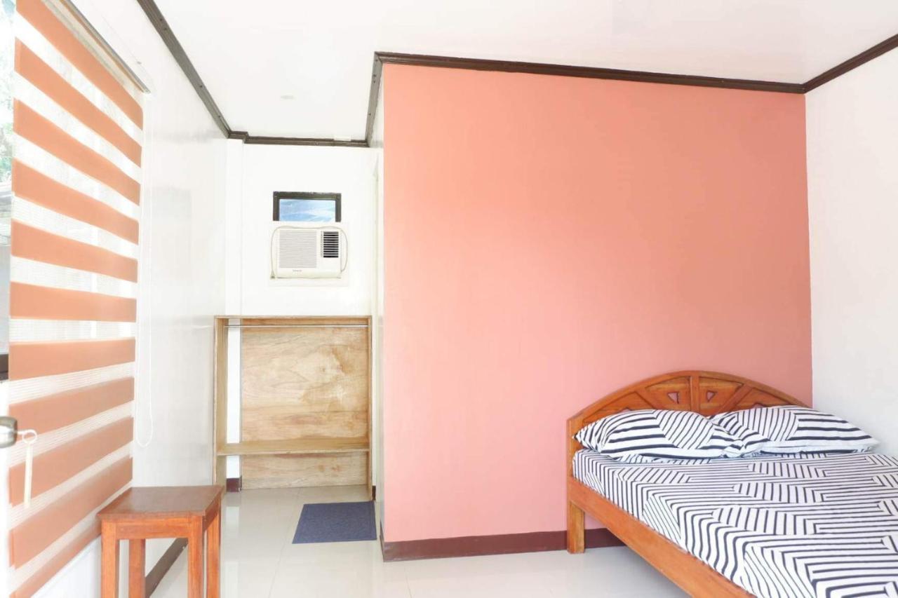 Princesa Michaella Hostel Itaytay Luaran gambar