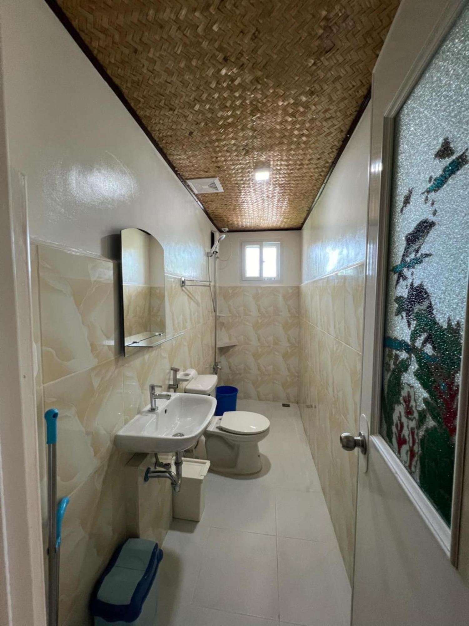 Princesa Michaella Hostel Itaytay Luaran gambar