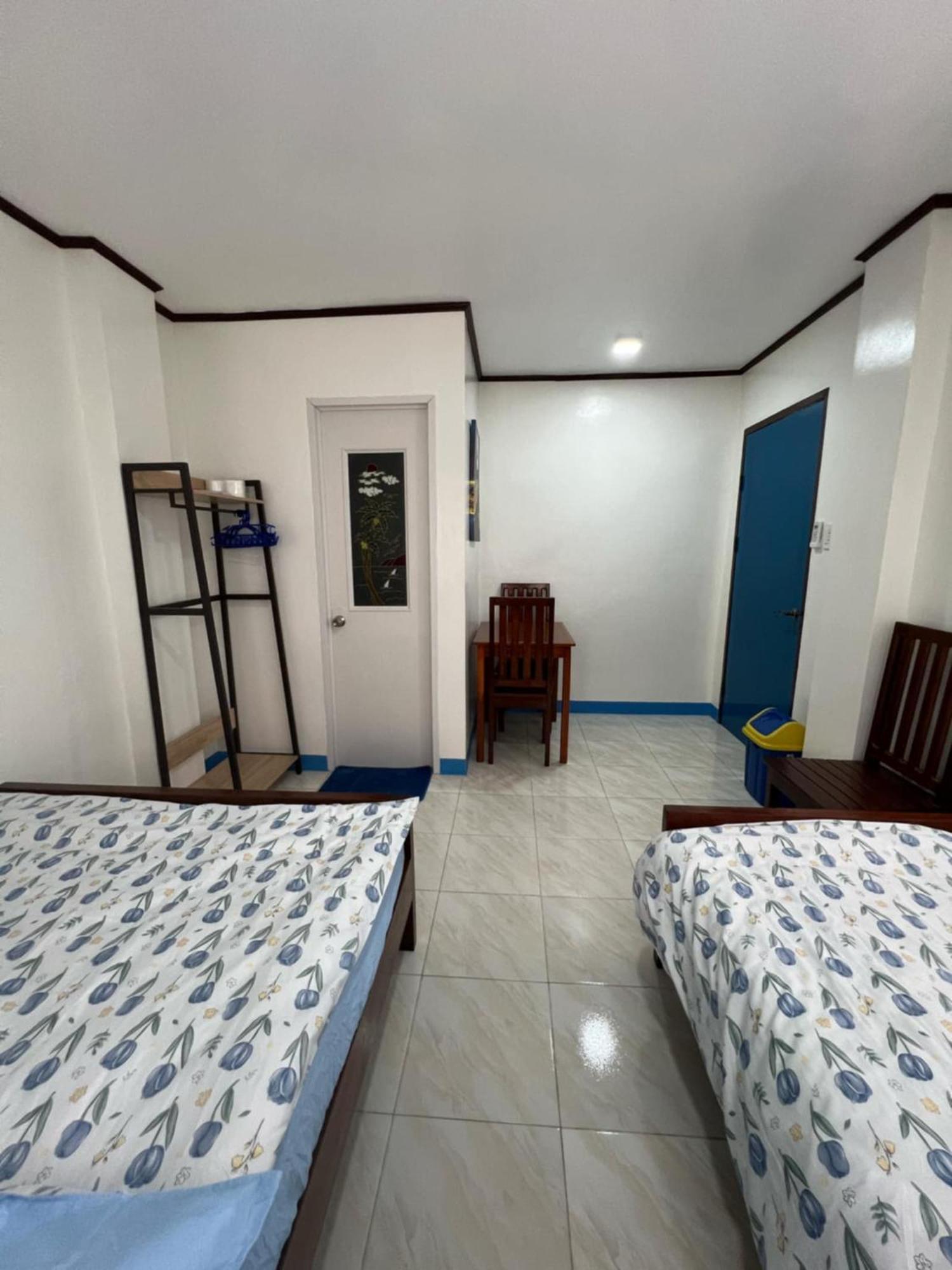 Princesa Michaella Hostel Itaytay Luaran gambar