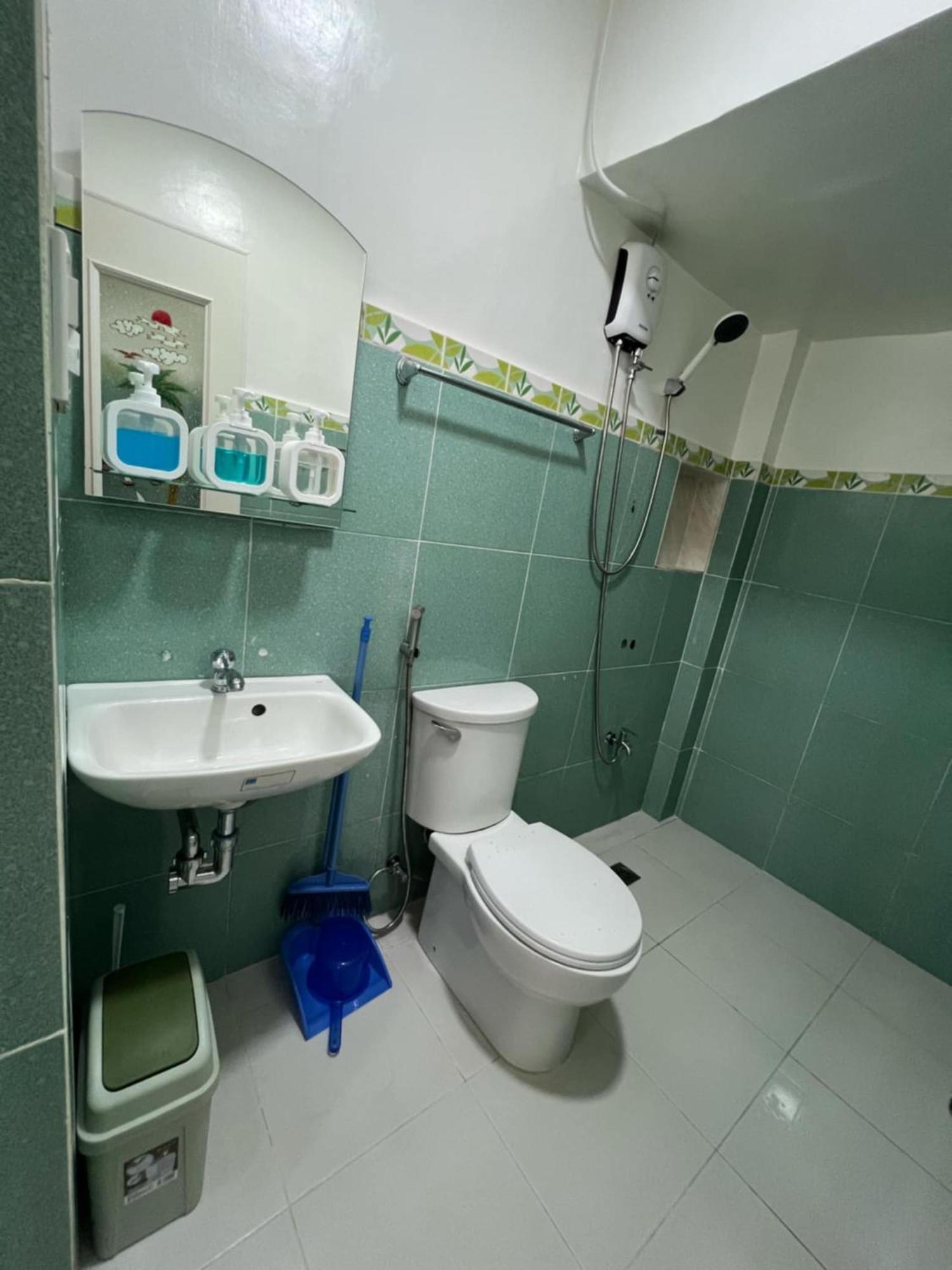 Princesa Michaella Hostel Itaytay Luaran gambar